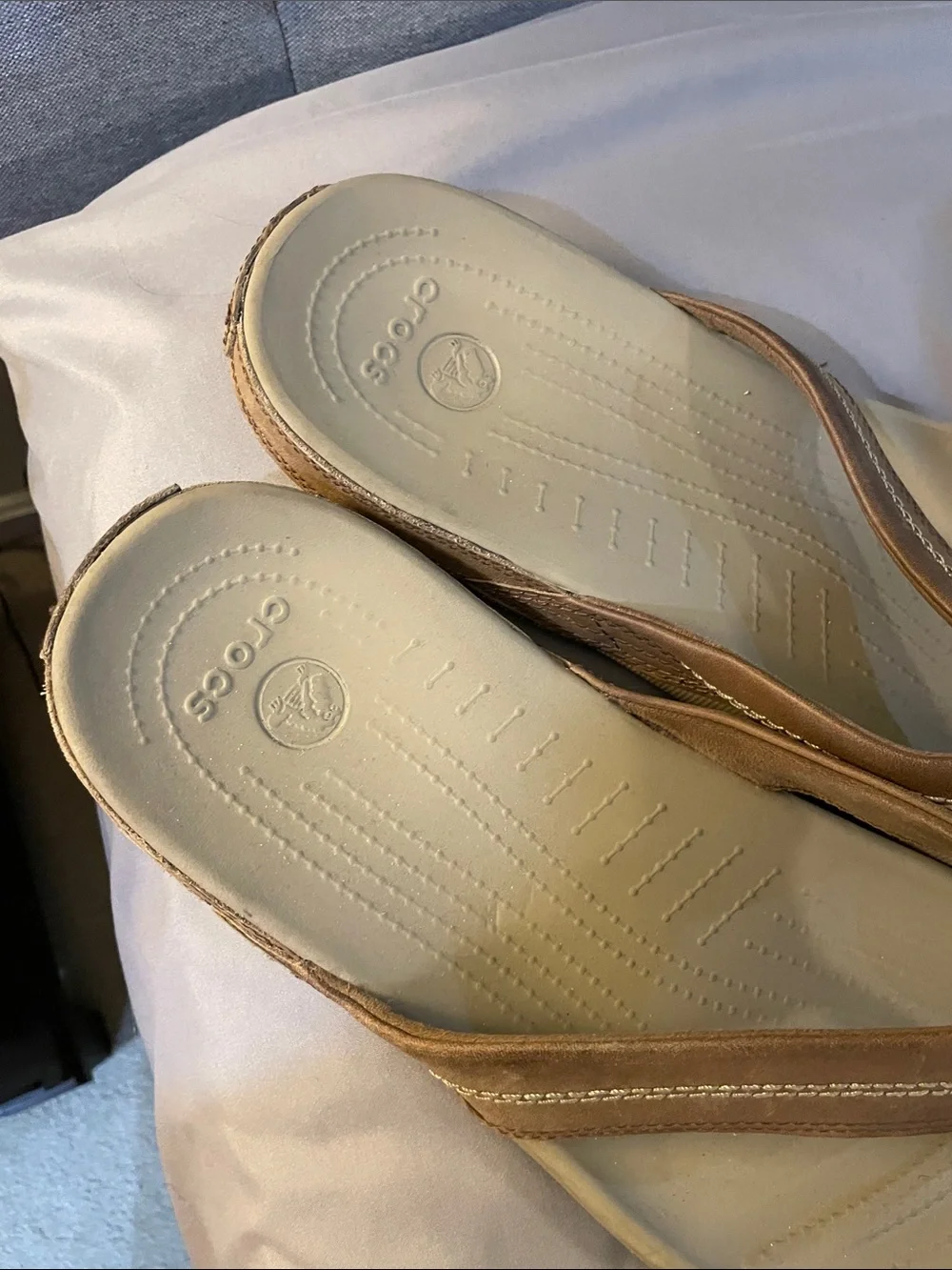 Croc flip flops Men’s size 12
